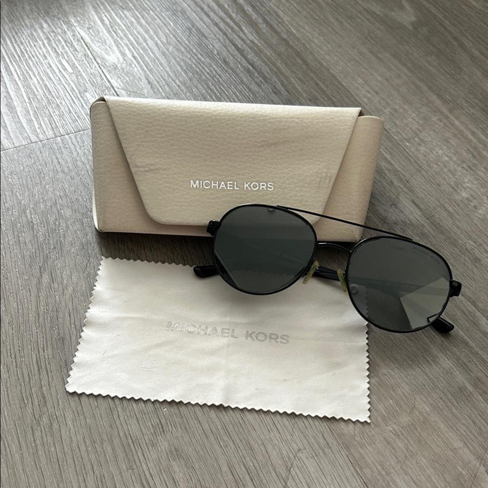 Michael Kors MK1021 (Lon) Sunglasses